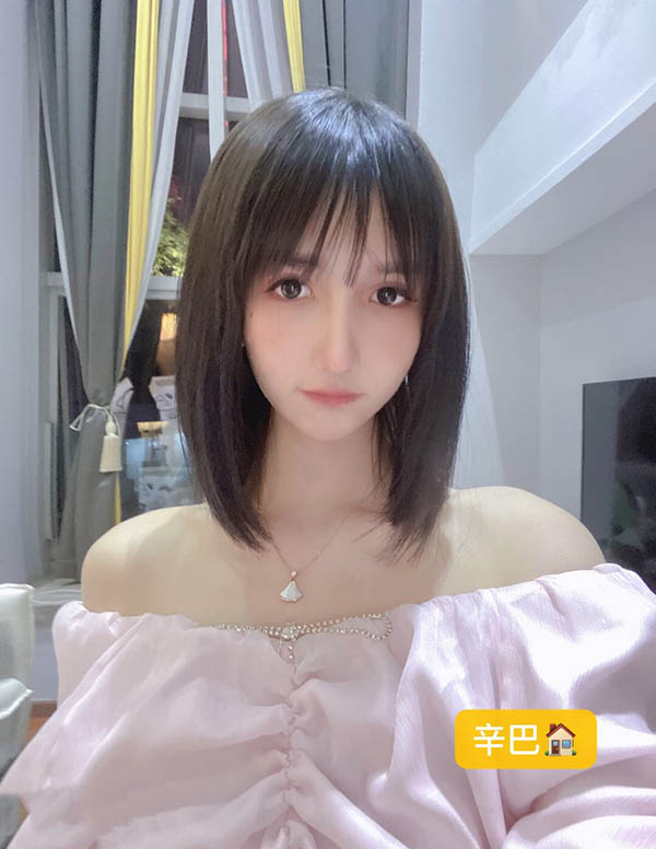 温哥华伴游大学生