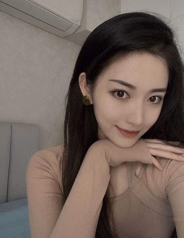 曼谷外围女经纪人